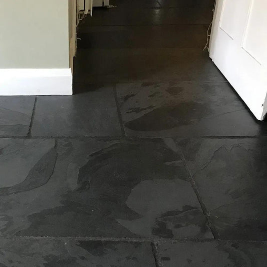 Natural stone Raven Black Chipped edge Vivido Tiles
