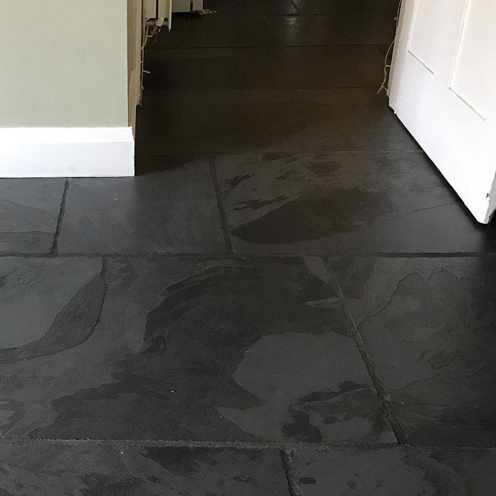 Natural stone Raven Black Chipped edge Vivido Tiles