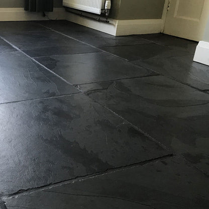 Natural stone Raven Black Chipped edge Vivido Tiles