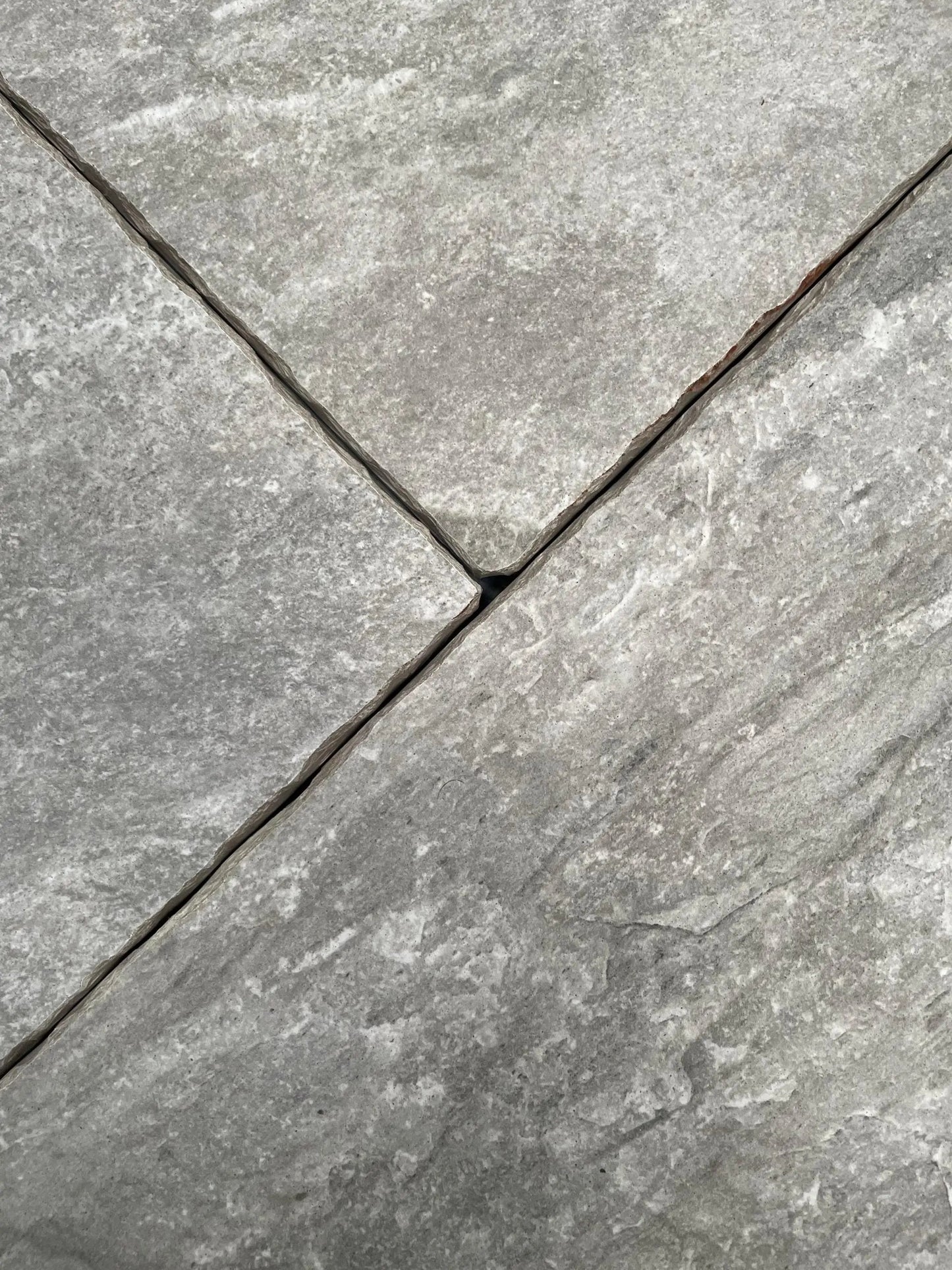 Rasa Grey Mix-Size Outdoor Tumbled Porcelain Patio Pack £29.50 sq.m TS